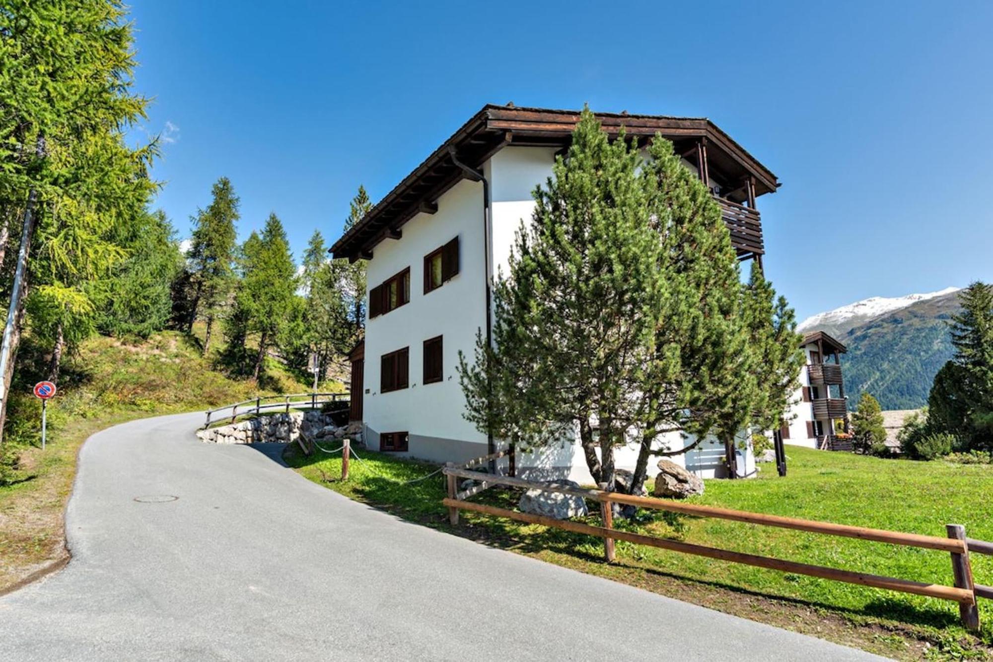 Apartmán Chesa Trisur - Celerina Celerina/Schlarigna Exteriér fotografie